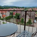 Na Pogodnej Z Balkonem